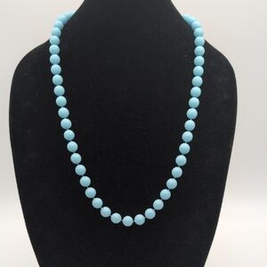 💵2/$10Bundle and Save💵 Vintage Baby Blue Beaded Necklace